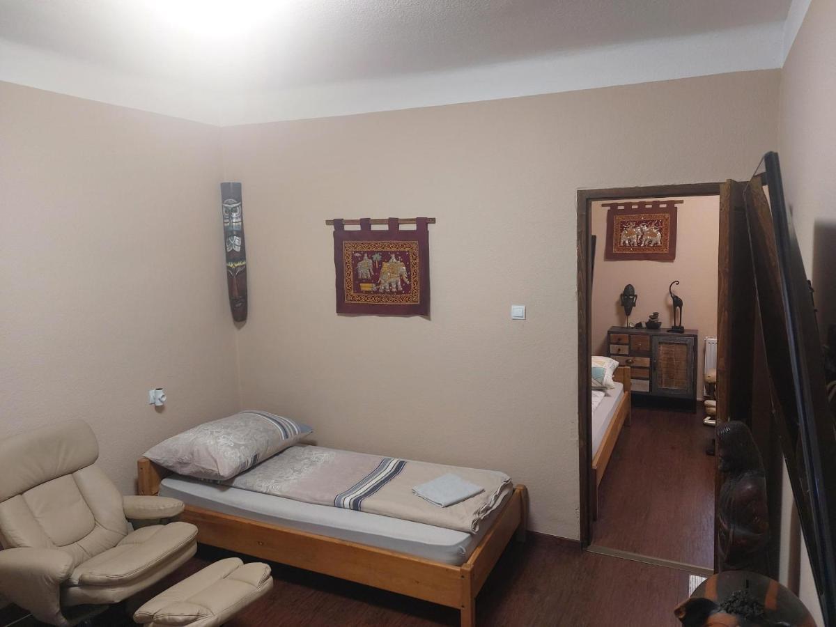 Feher Galamb Apartman Gyál Zewnętrze zdjęcie