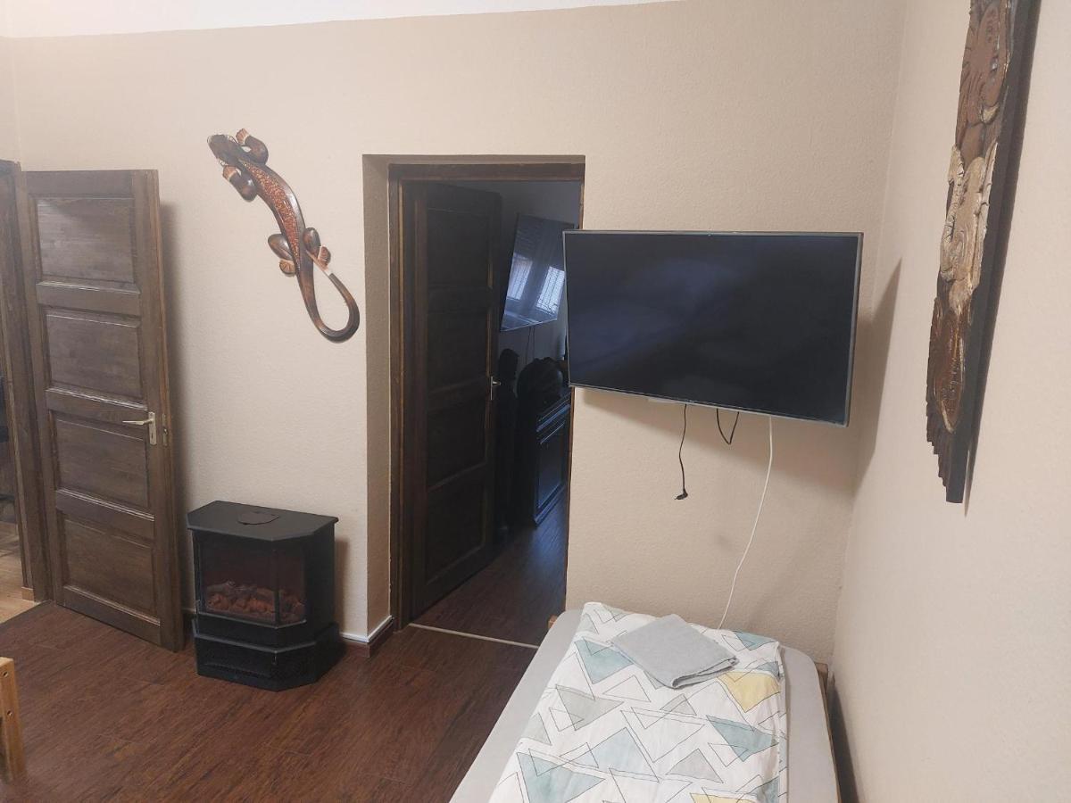 Feher Galamb Apartman Gyál Zewnętrze zdjęcie